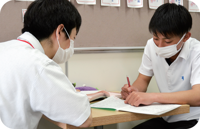 進学も就職も、全職員が連携して徹底サポート